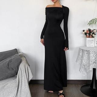 Long-Sleeve One-Shoulder Plain Maxi A-Line Dress Product Image