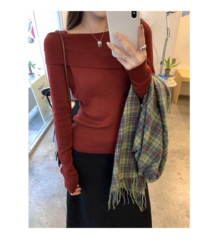 Long Sleeve Boat Neck Plain Knit Top Product Image