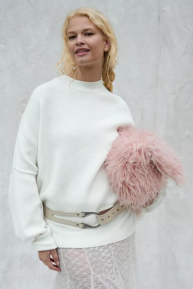 Fluffy Clutch Product Image