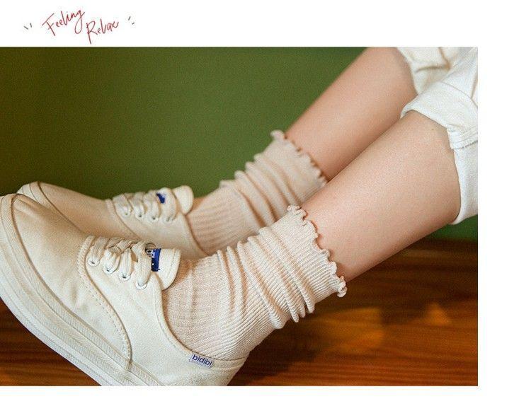 Ruffled Socks Product Image