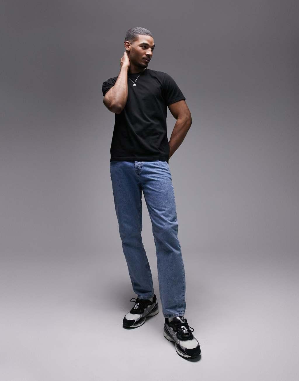 Topman regular fit T-shirt in black Product Image