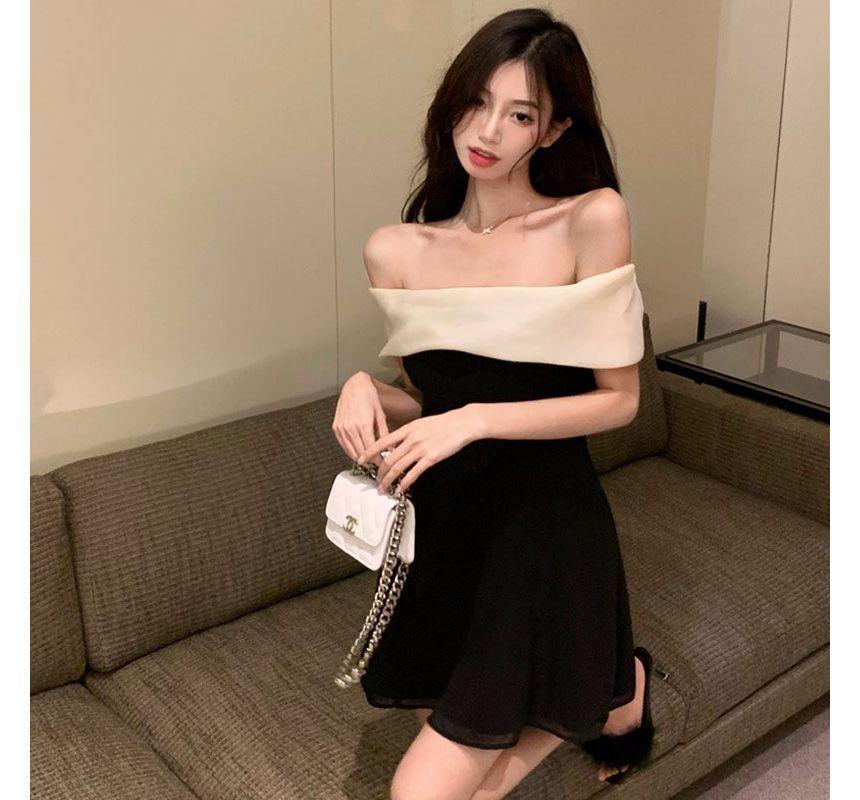 Off-Shoulder Two-Tone A-Line Cocktail Dress Product Image