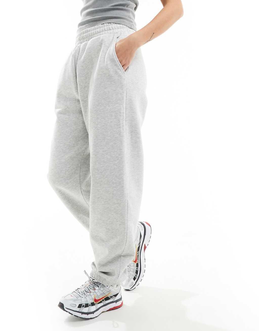 Weekday sweatpants in heather gray Product Image