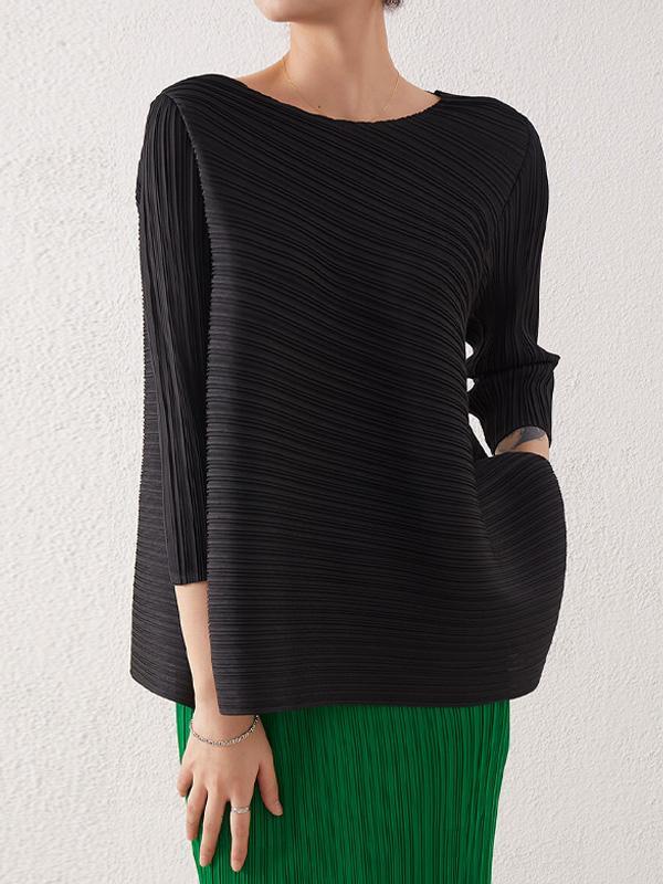 Simple Three-Quarter Sleeves Loose Pleated Solid Color Round-Neck T-Shirts Tops Product Image