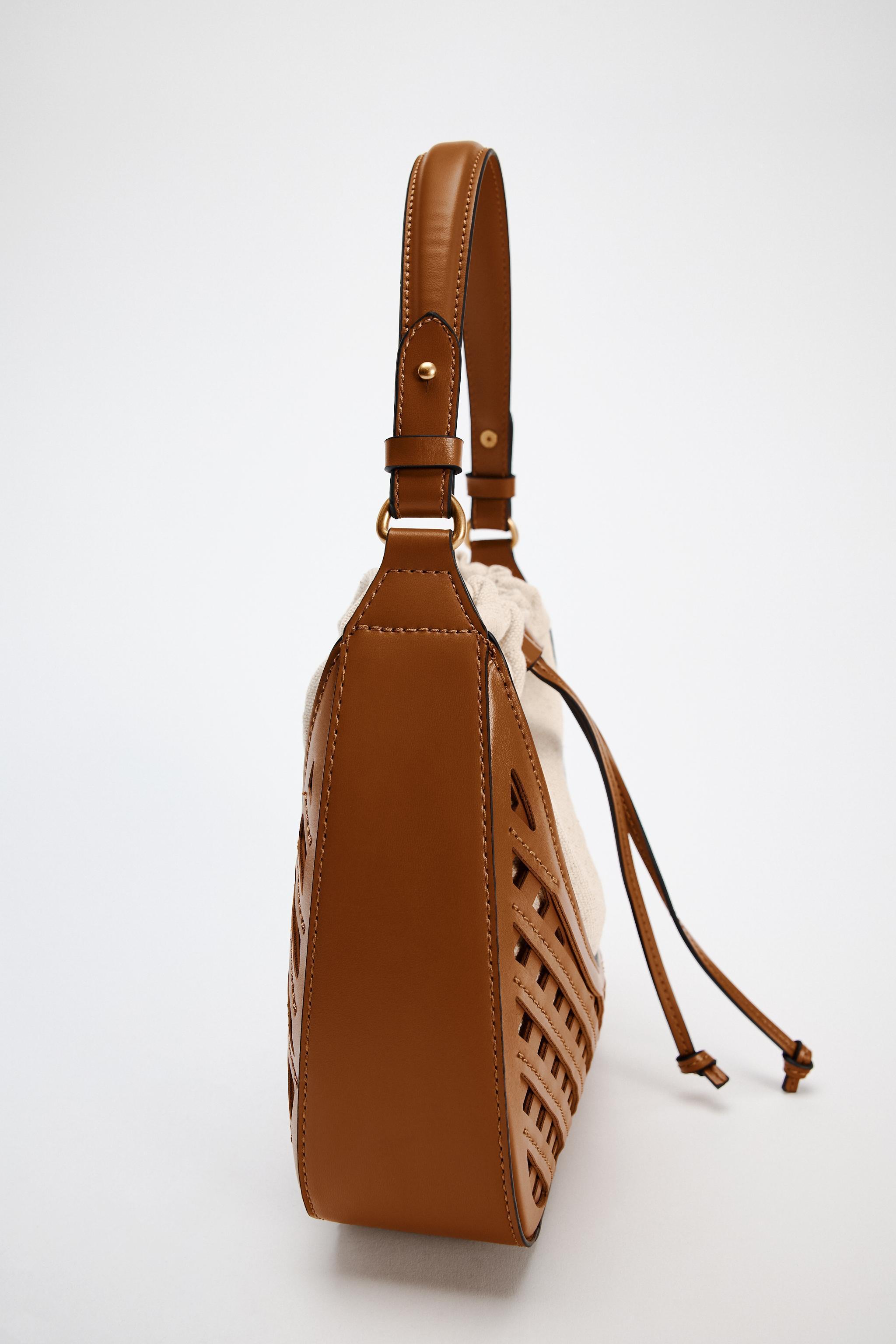 CONTRASTING BUCKET BAG Product Image