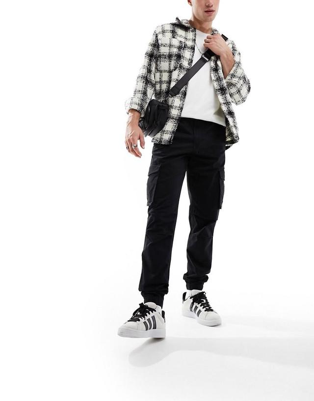 Jack & Jones tapered cuffed cargo pants Product Image