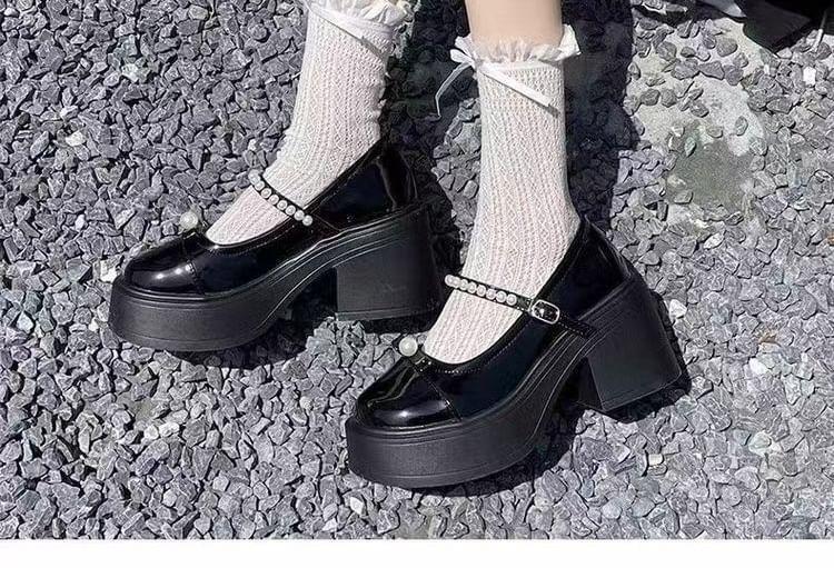 Cap Toe Bow Platform Chunky Heel Mary Jane Pumps Product Image