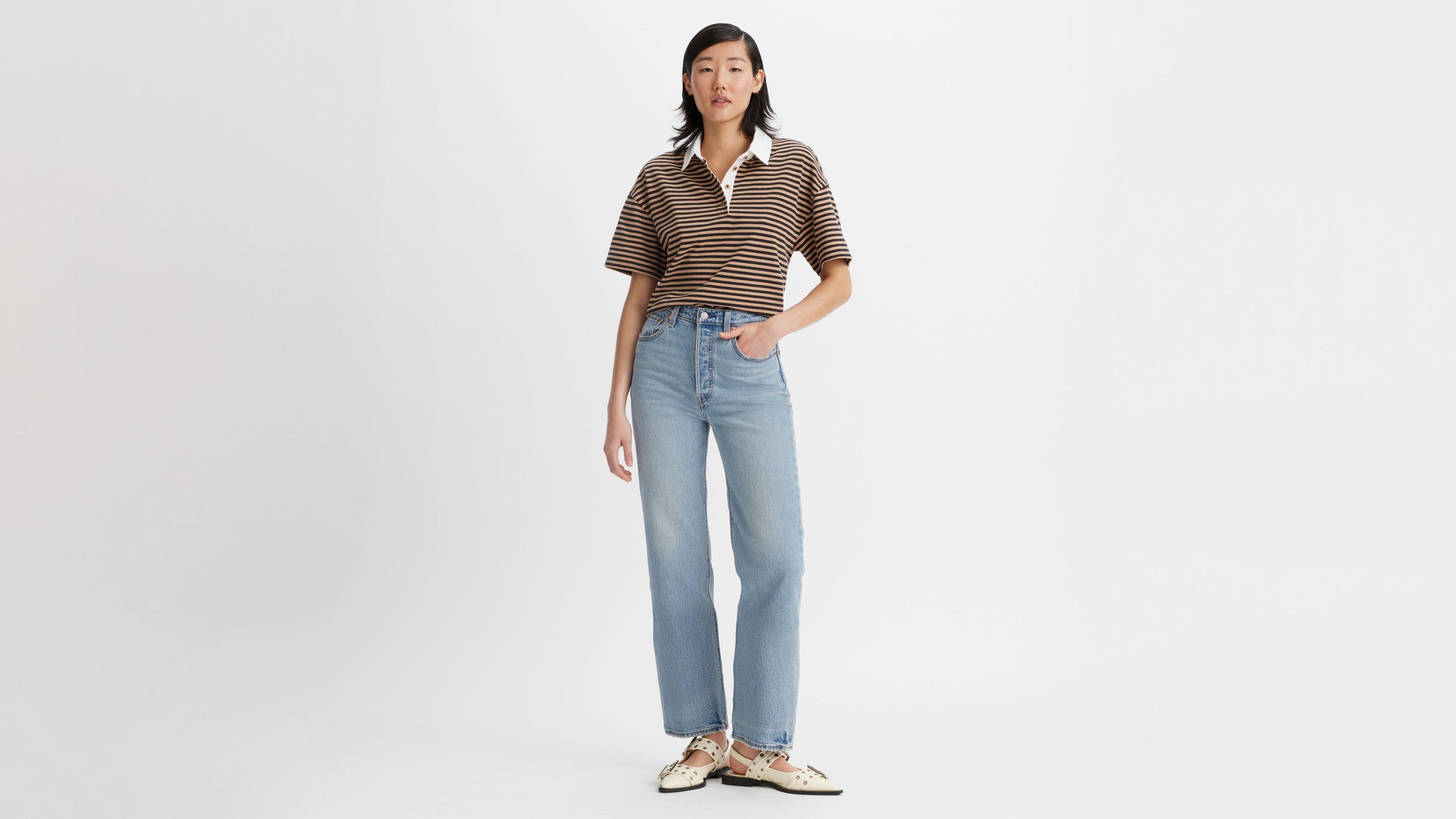 Levi's Straight Ankle Women's Jeans Product Image