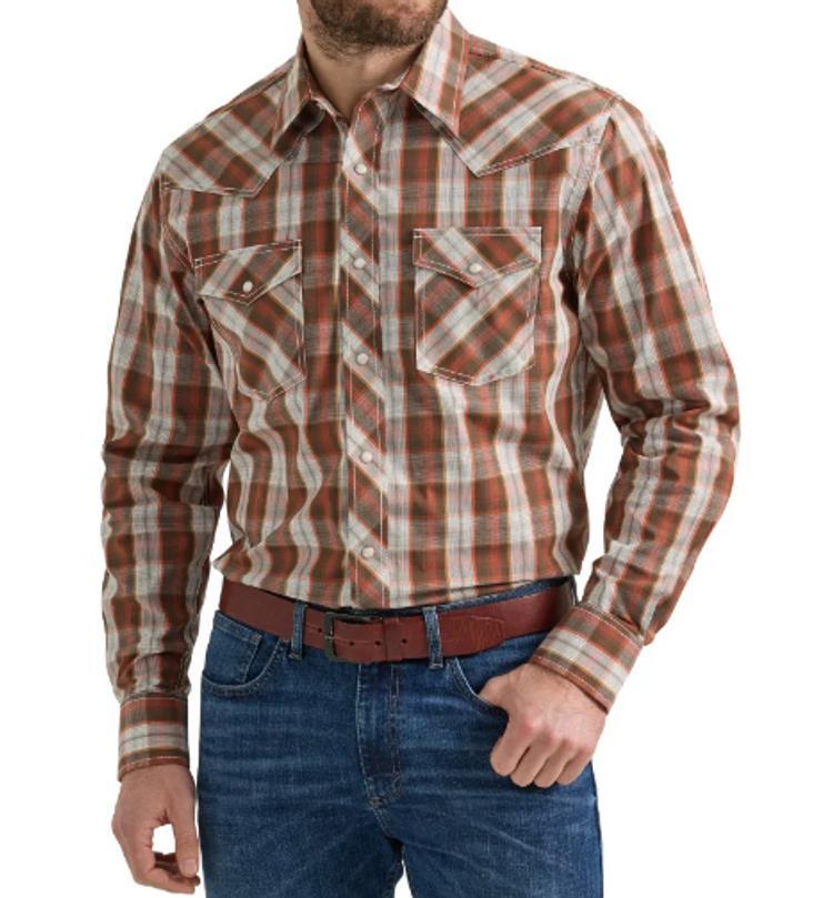 Wrangler 20X® Men's L/S Brown Plaid Advanced Comfort Snap Shirt Product Image