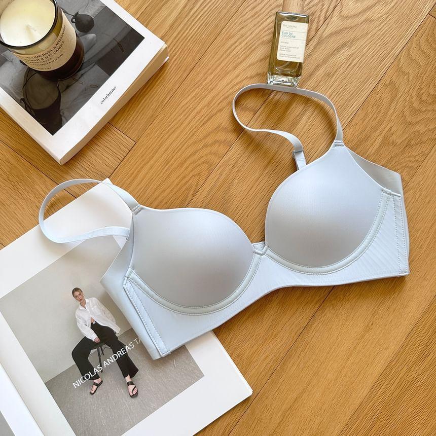 Plain Wireless Push Up Bra Product Image