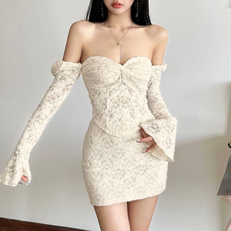 Long-Sleeve Sweetheart Neckline Lace Top / Mini Pencil Skirt Product Image