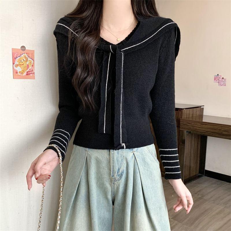 Set: V-Neck Striped Cardigan + Shawl Product Image