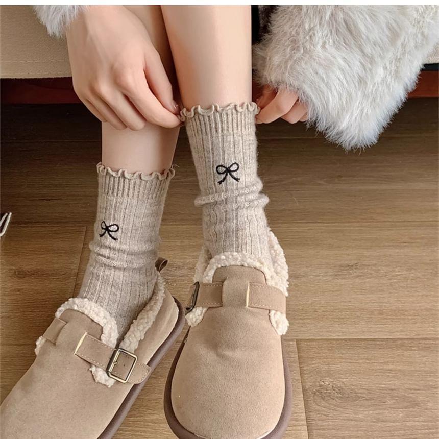 Bow Embroidered Ruffle Trim Crew Socks Product Image