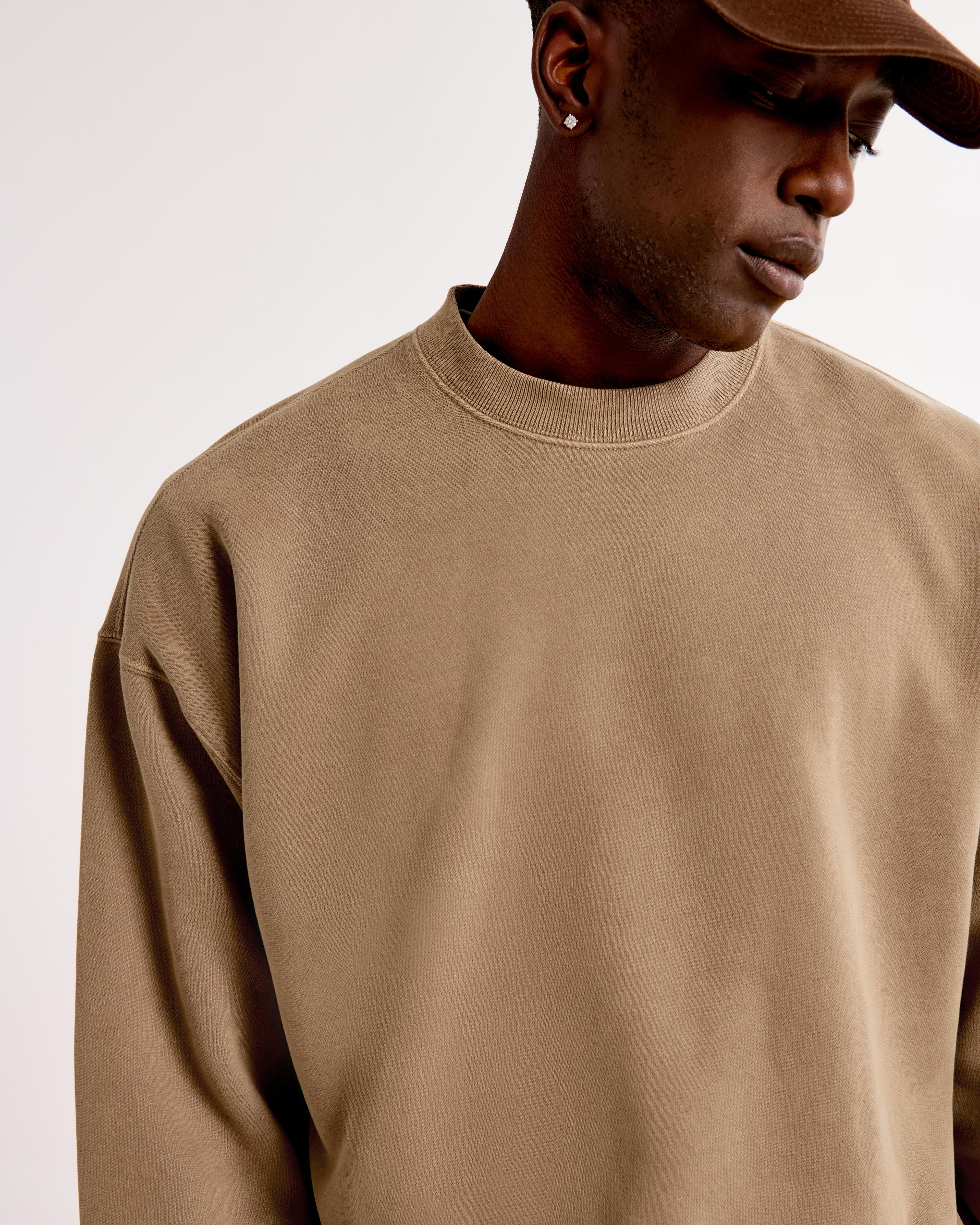 Essential Crew Sweatshirt Product Image