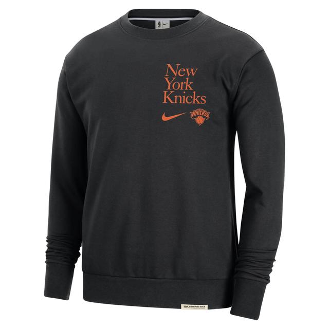 New York Knicks Standard Issue Nike Men's Dri-FIT NBA Crew-Neck Sweatshirt Product Image