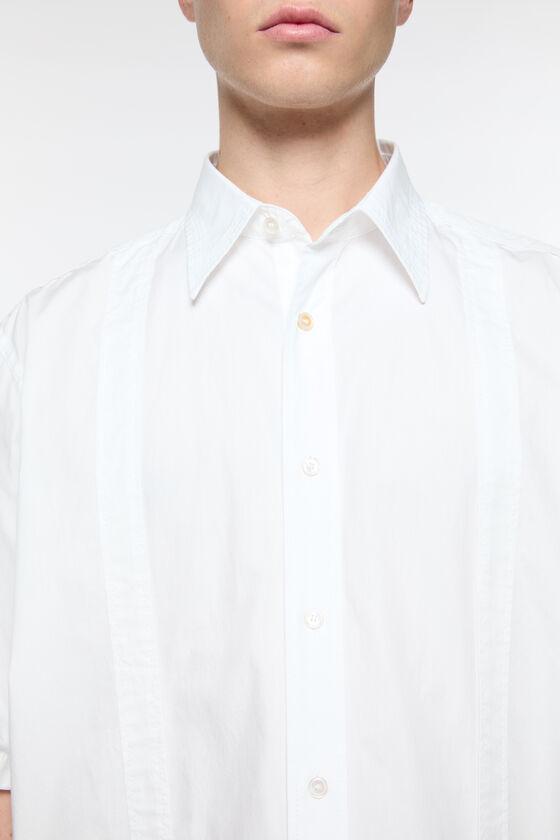 Short sleeve button-up shirt Product Image