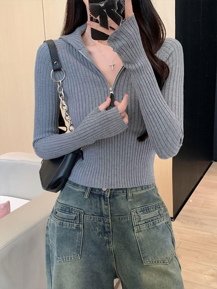 Long-Sleeve Stand Collar Plain Half-Zip Crop Knit Top Product Image