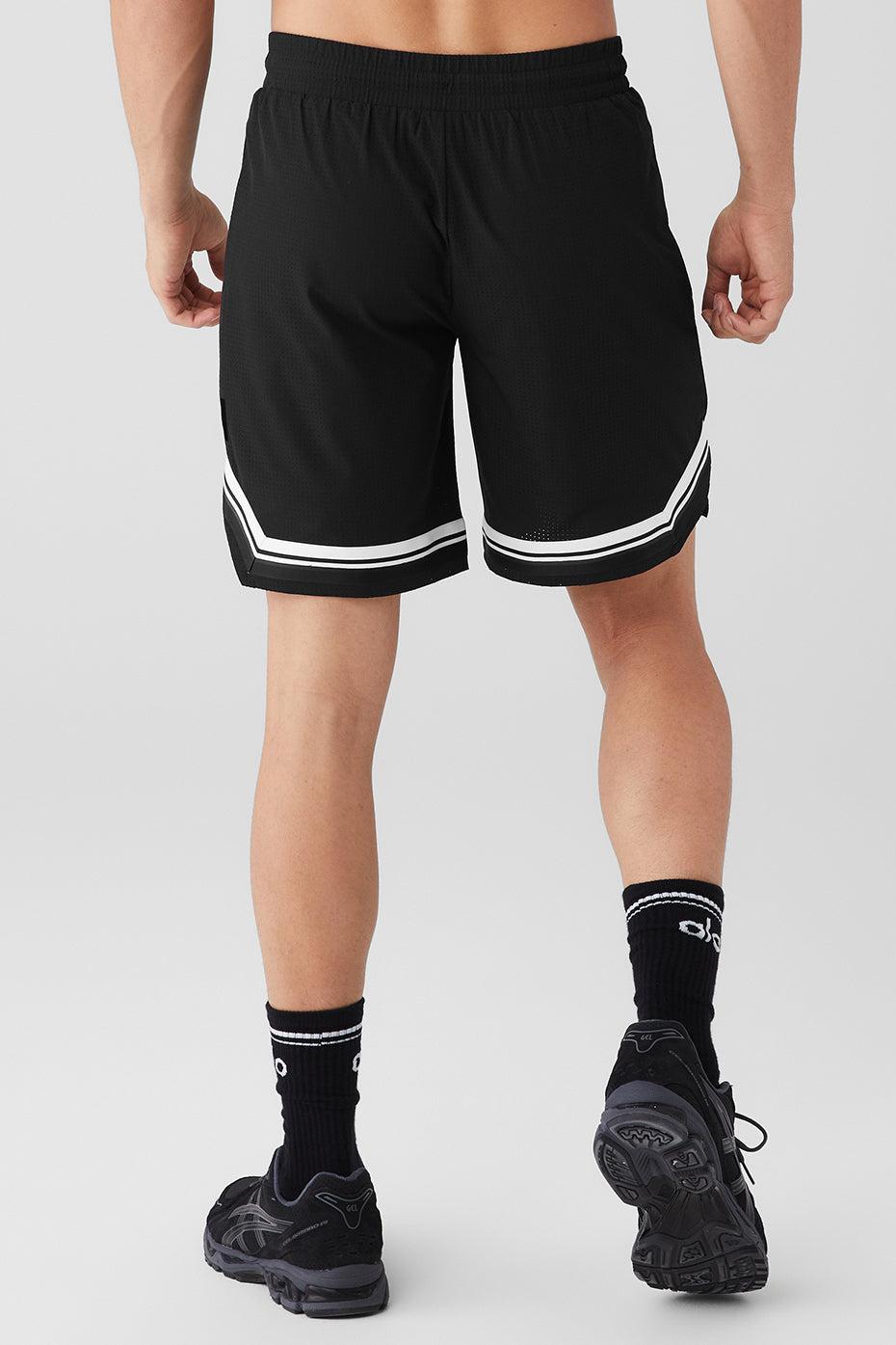 9" Traction Arena Short - Black Male Product Image