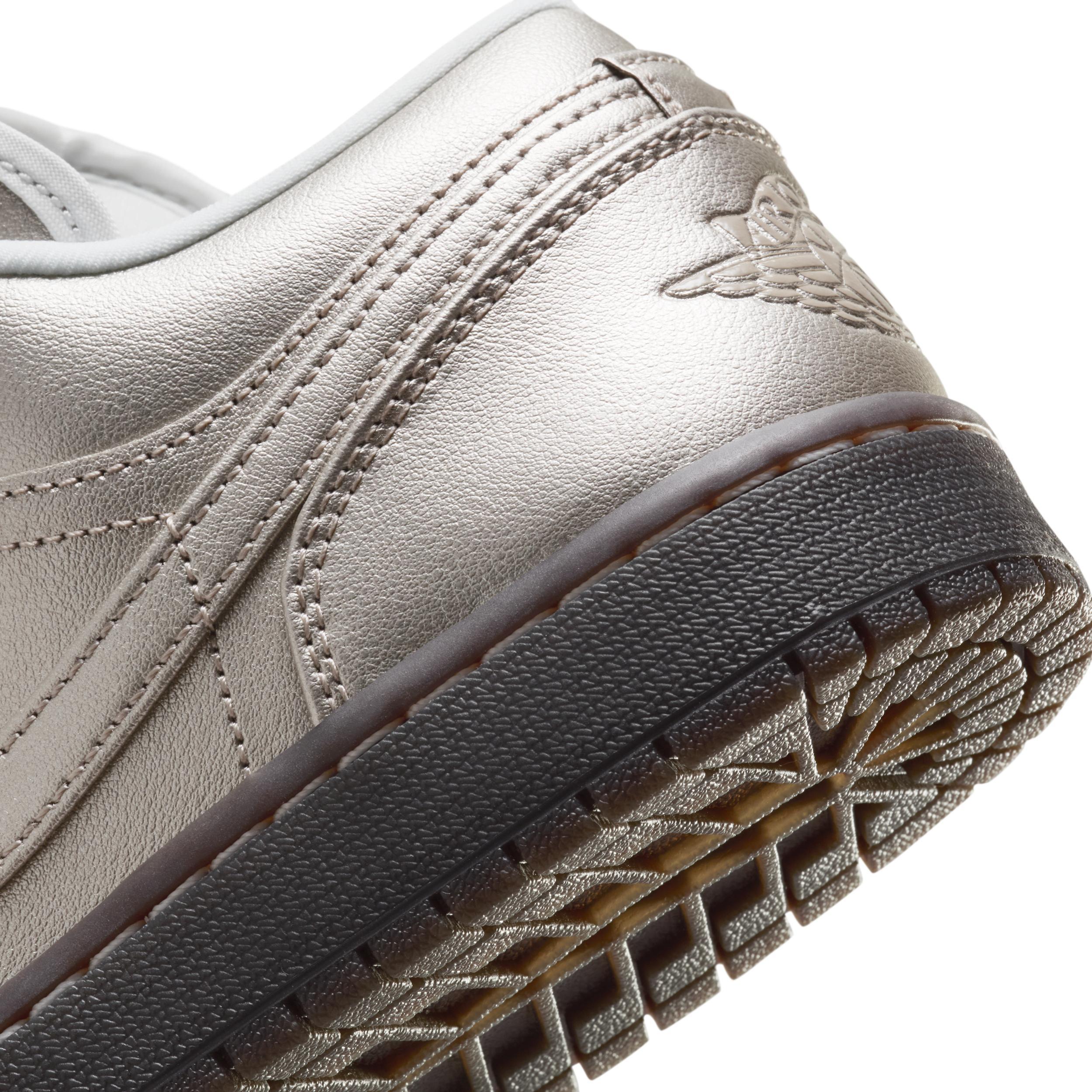 Women's Air Jordan 1 Low SE Shoes Product Image