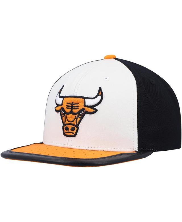 Mens Mitchell & Ness White and Orange Chicago Bulls Day One Snapback Hat - White Product Image