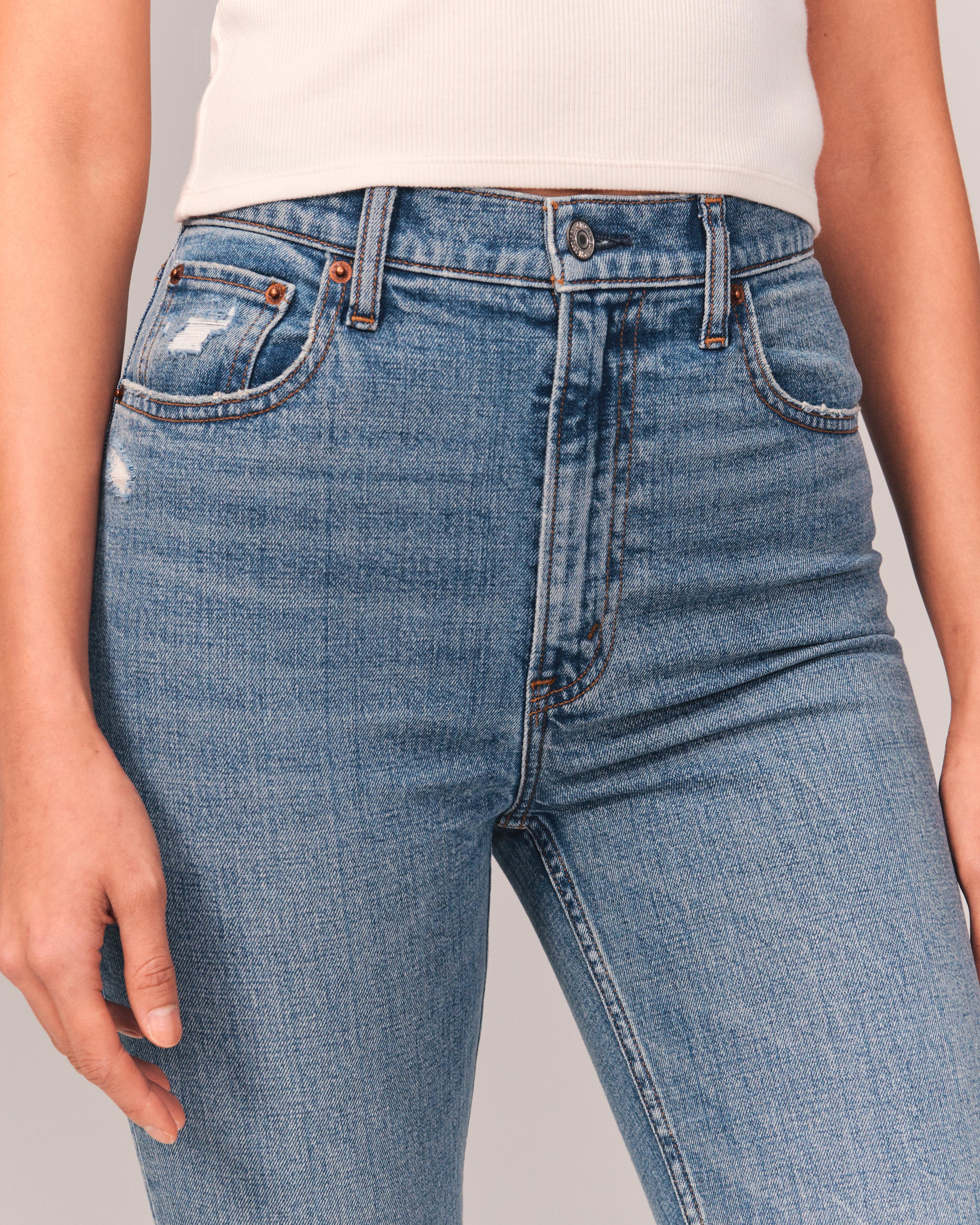 Ultra High Rise 90s Slim Straight Jean Product Image