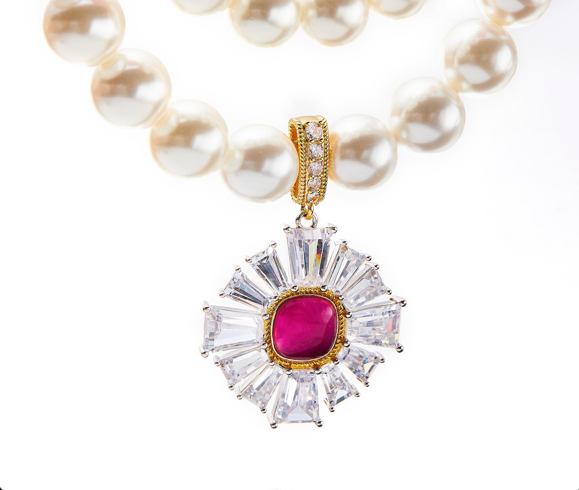 Emily Pearl Necklace (Pink) Product Image