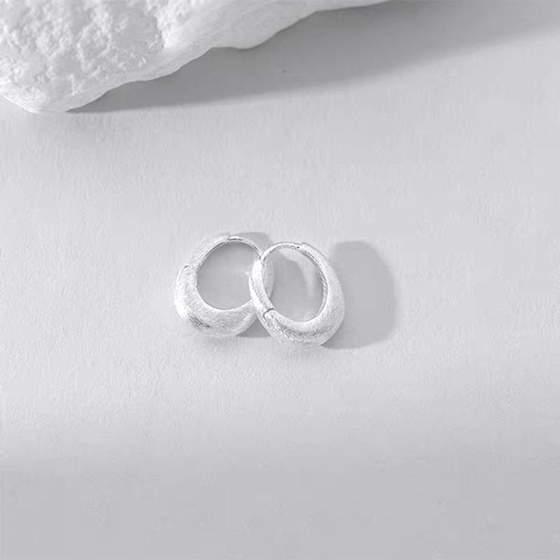 925 Sterling Silver Huggie Earring Product Image