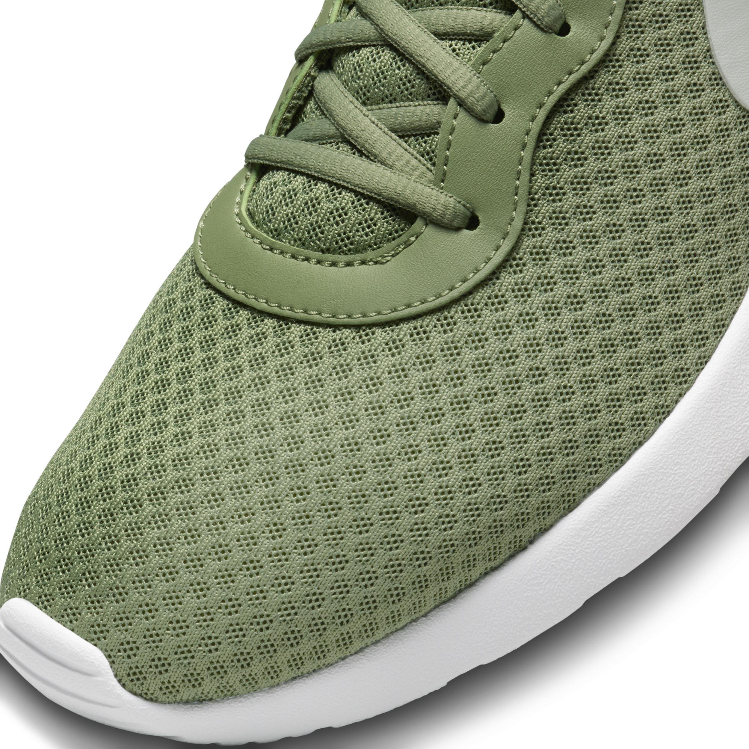 Nike Men's Tanjun EasyOn Shoes Product Image