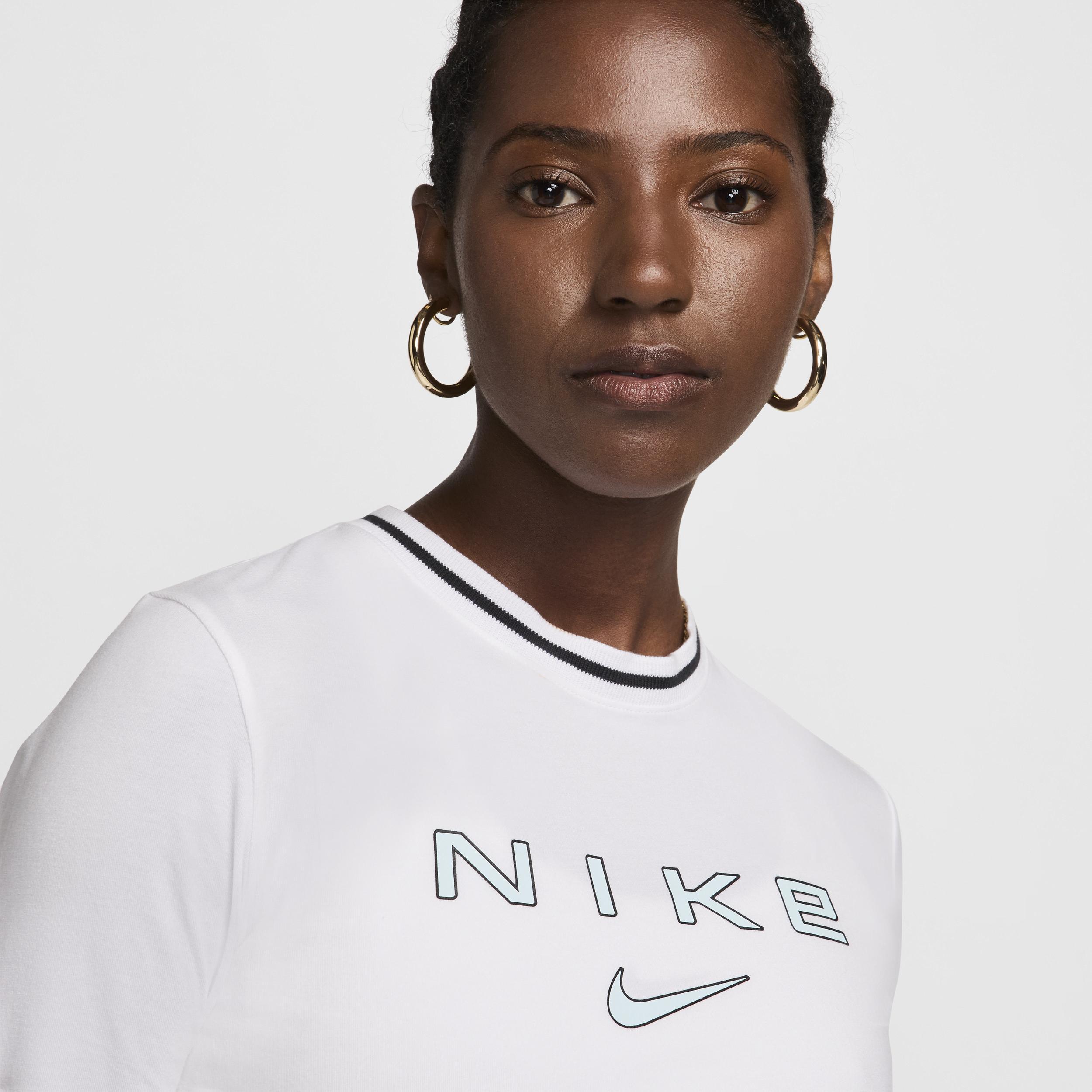 Nike Sportswear Chill Knit Women's Slim Long-Sleeve Cropped Graphic Tee Product Image