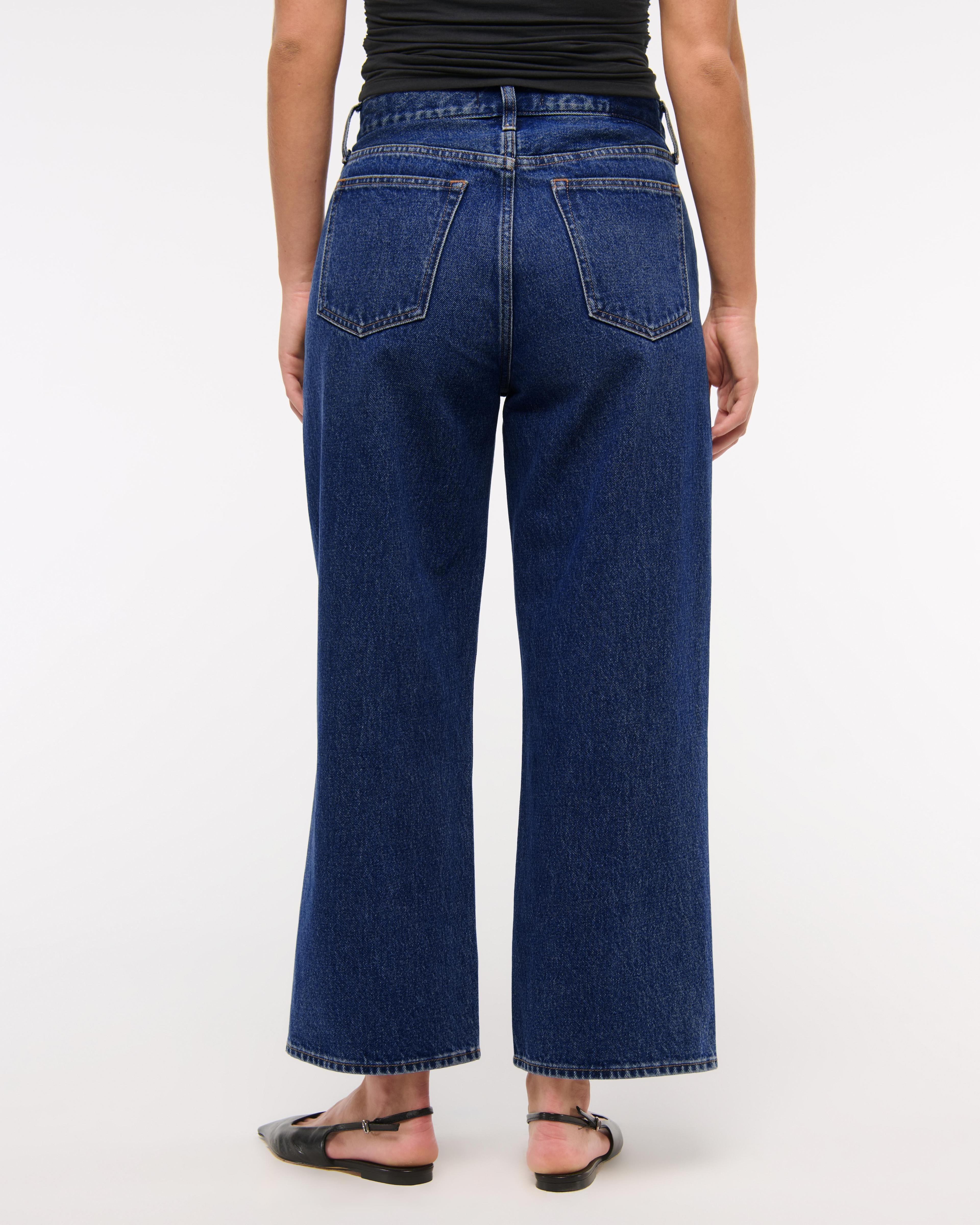 Curve Love Mid Rise Cropped Slouchy Jean Product Image