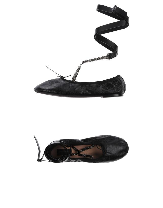 VALENTINO GARAVANI Ballet Flats In Black Product Image