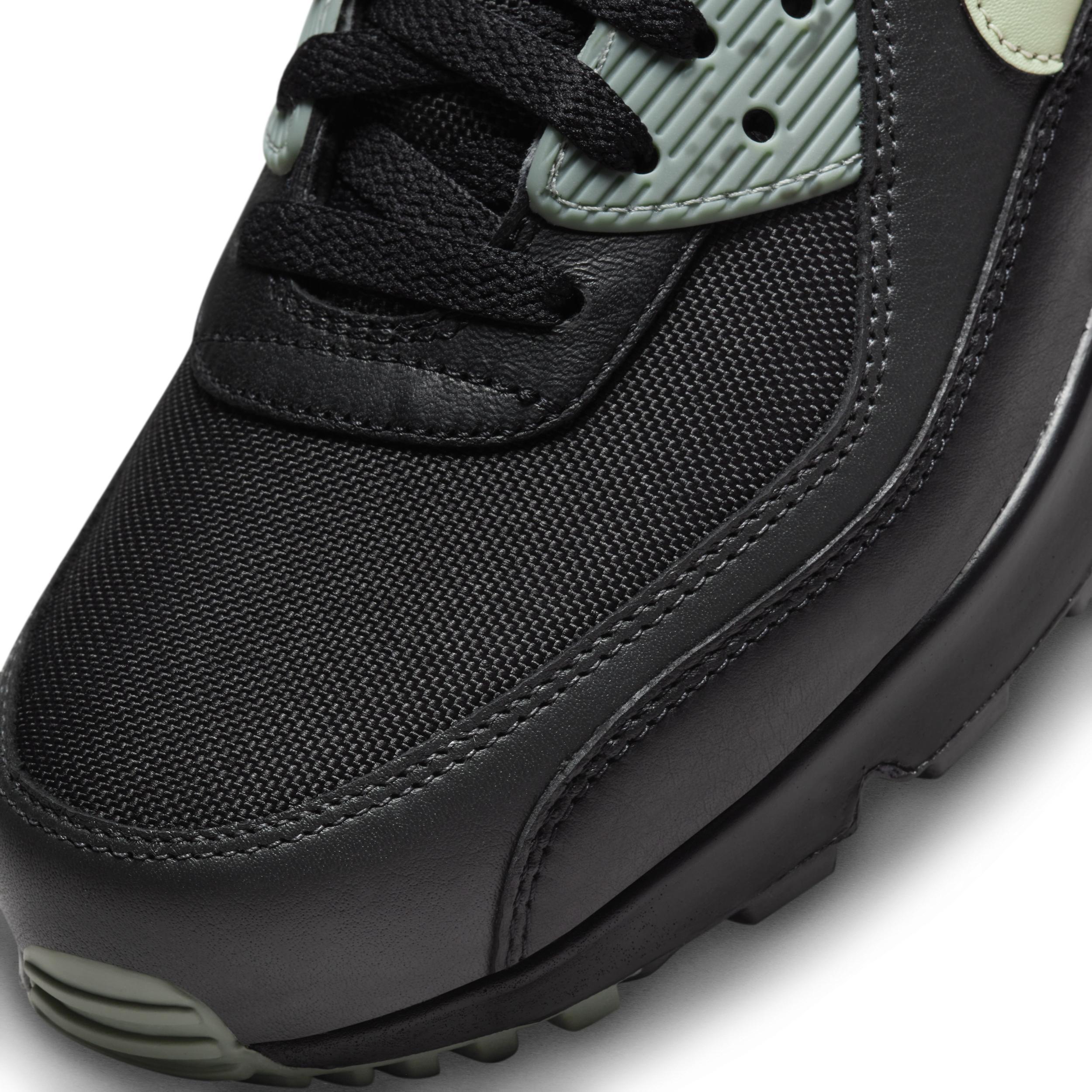 Nike Air Max 90 Gore-Tex Waterproof Sneaker Product Image