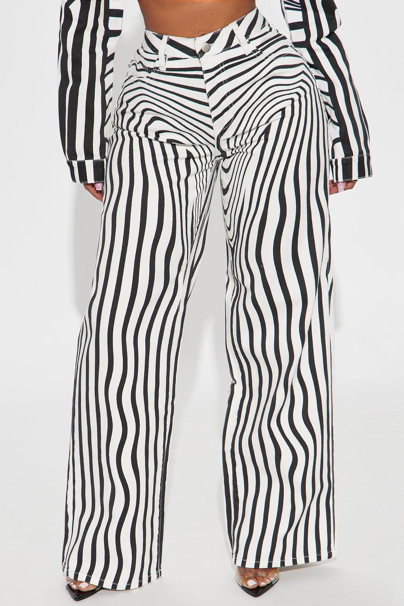 Mesmerize Me Wide Leg Jeans - White/Black Product Image