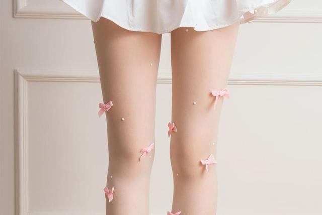 Bow Sheer Tights Product Image