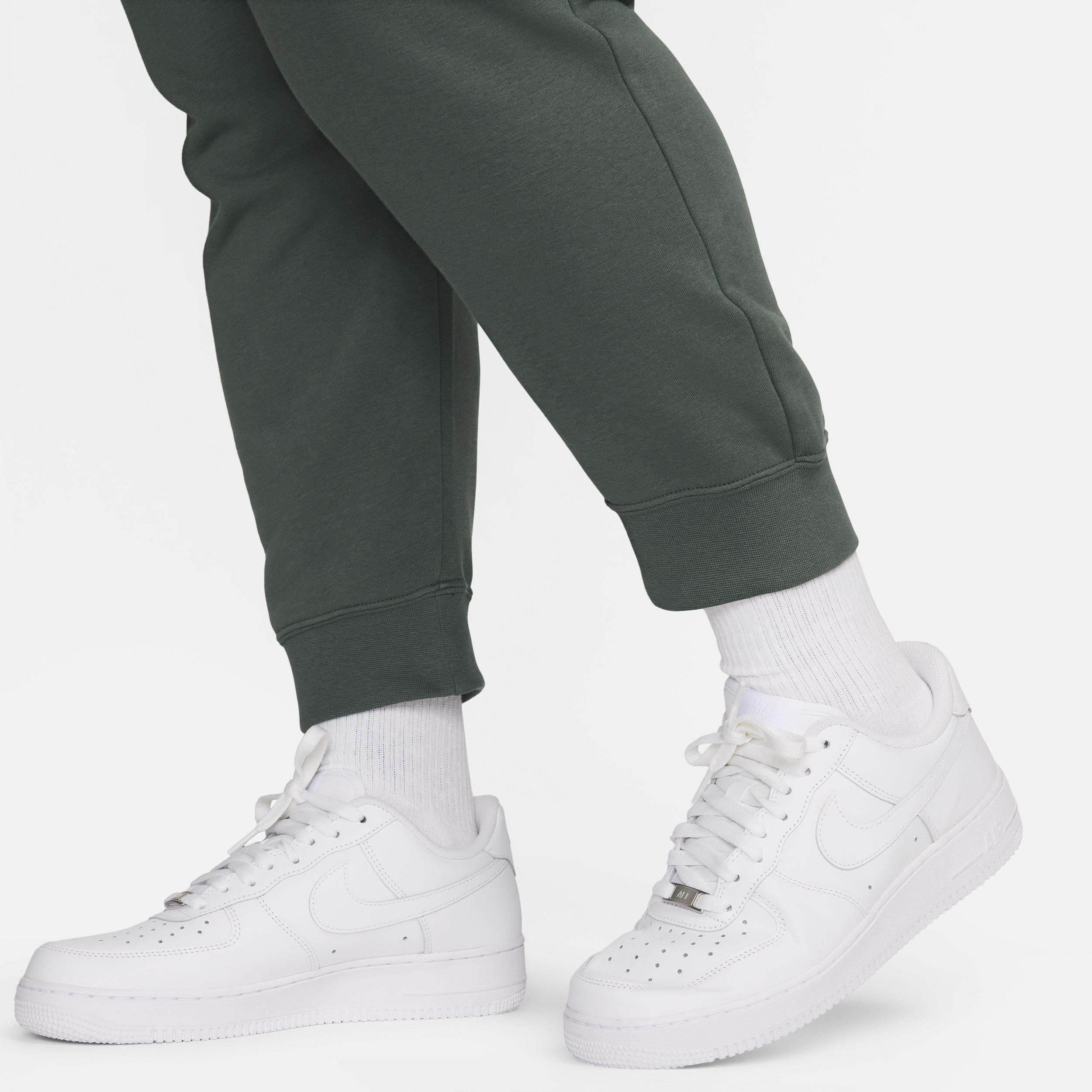 Women's Nike Sportswear Club Fleece Mid-Rise Jogger Pants (Plus Size) Product Image