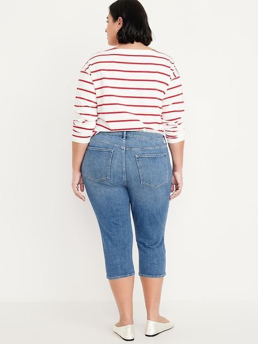 Mid-Rise Wow Capri Jeans Product Image