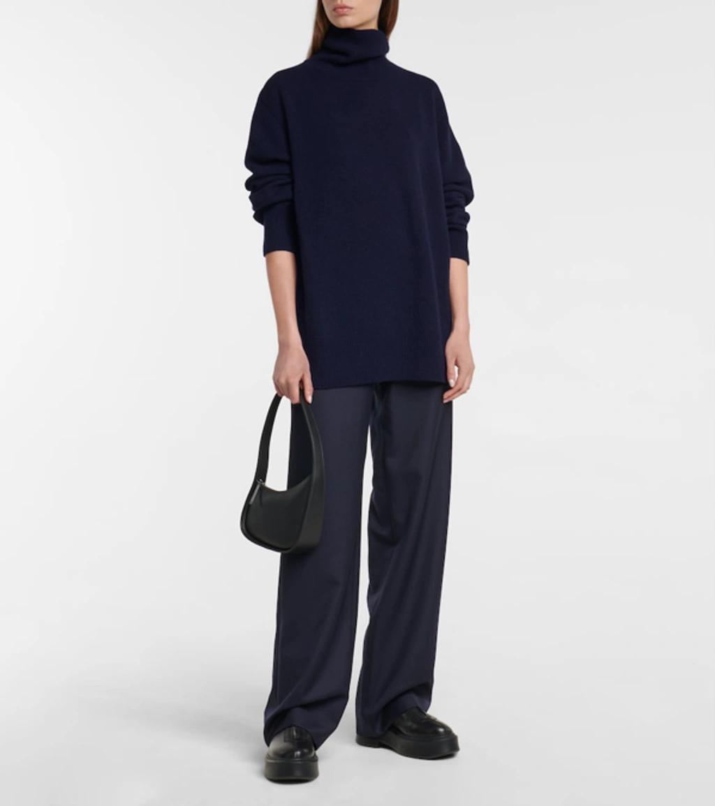 Stepny Wool And Cashmere-blend Turtleneck Sweater In Royal Blue product image