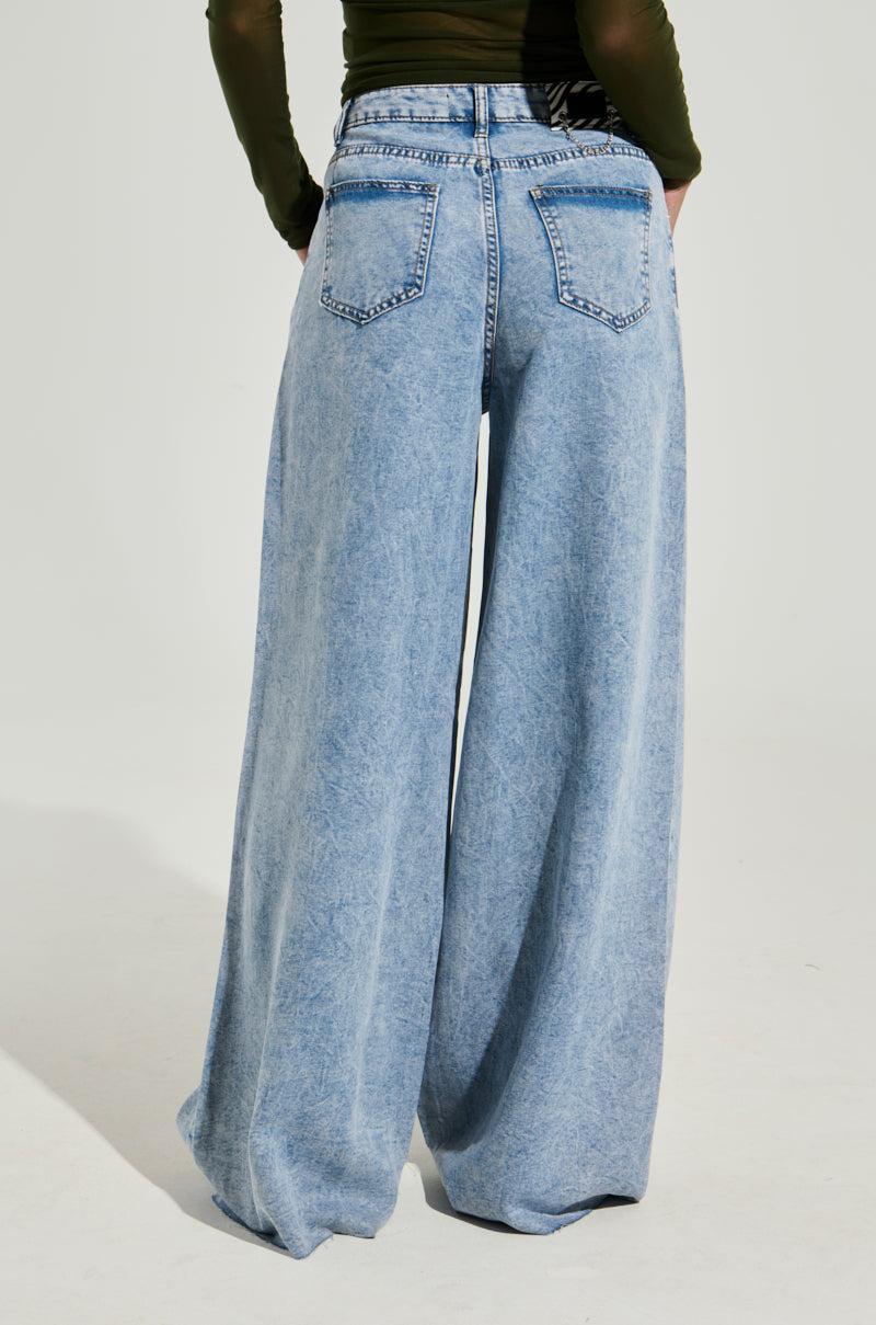 DREAMER WIDE LEG JEAN Product Image