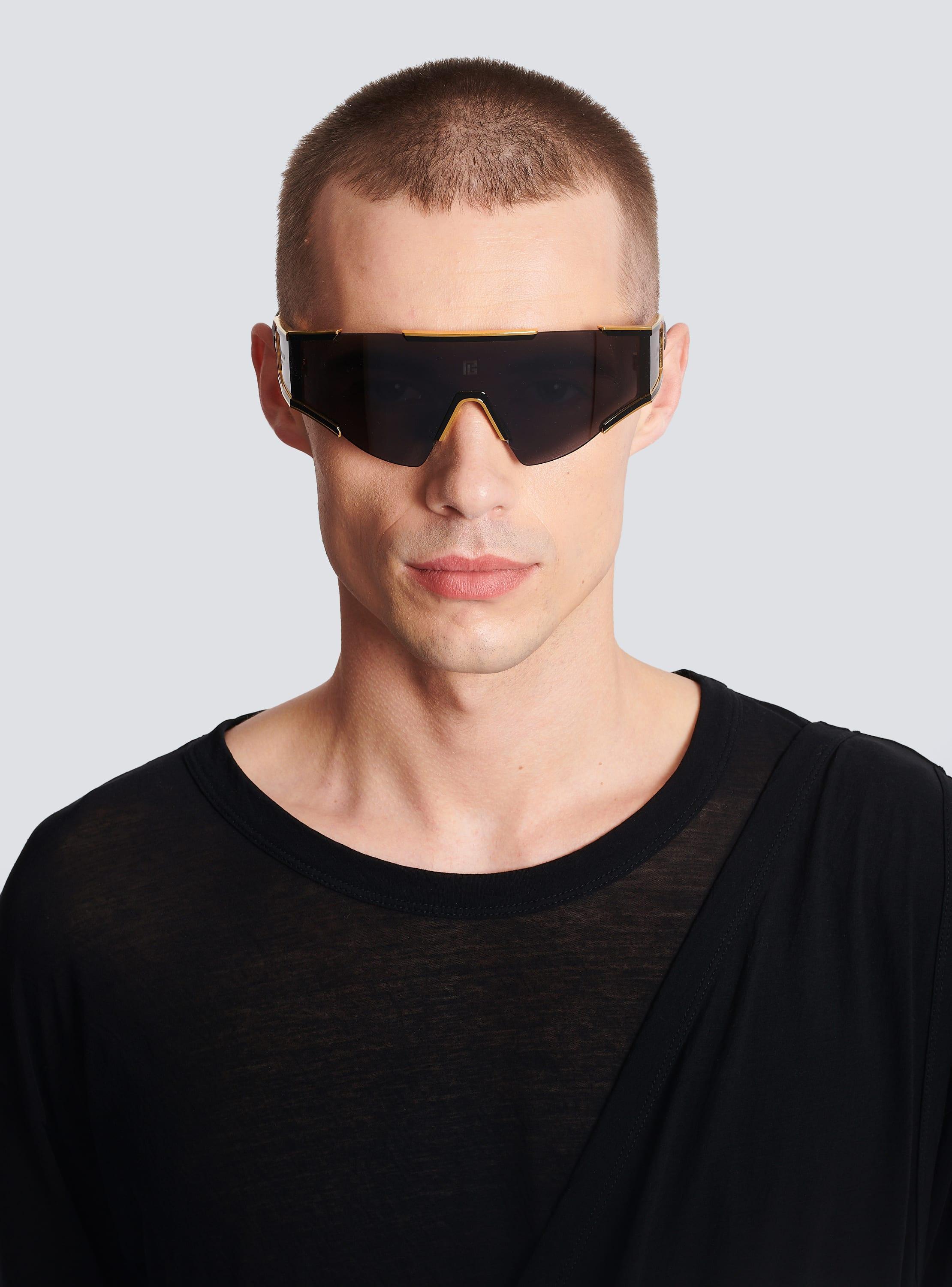 Fleche Sunglasses Product Image