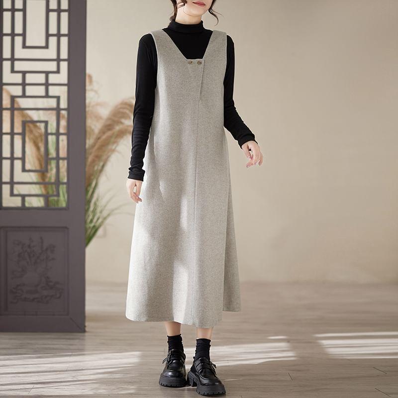 Sleeveless V-Neck Plain Midi A-Line Dress Product Image