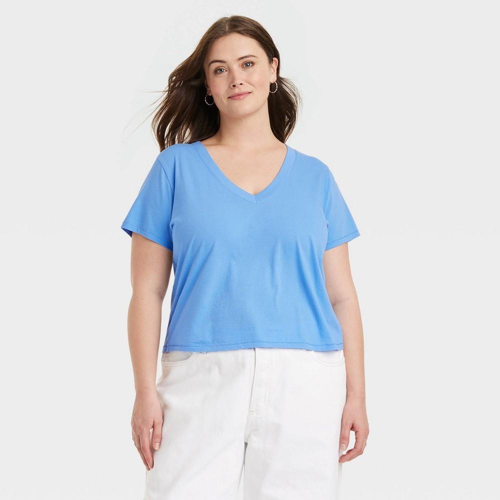 Womens Shrunken Short Sleeve V-Neck T-Shirt - Universal Thread Blue 1X Product Image