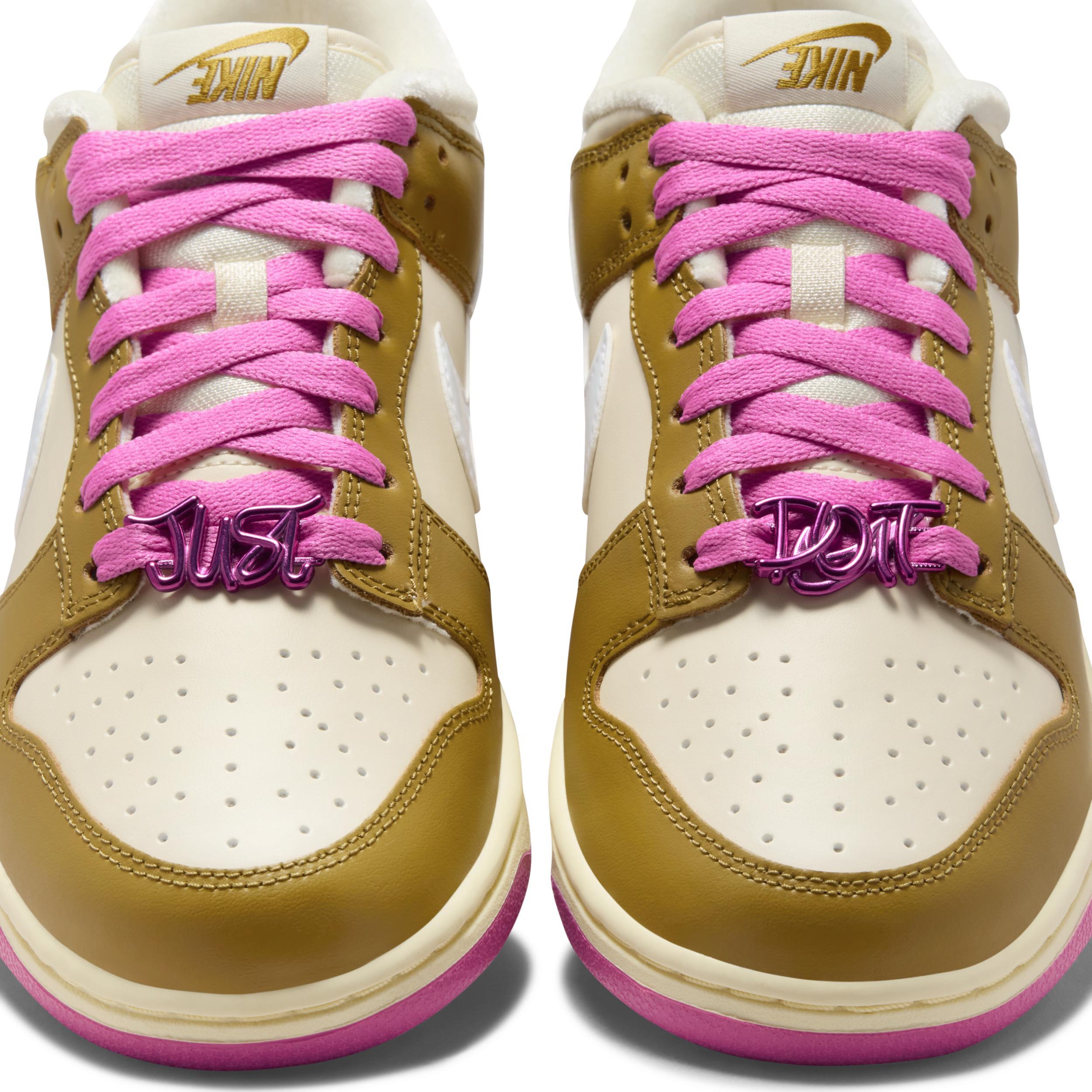 Nike Women's Dunk Low SE Shoes Product Image