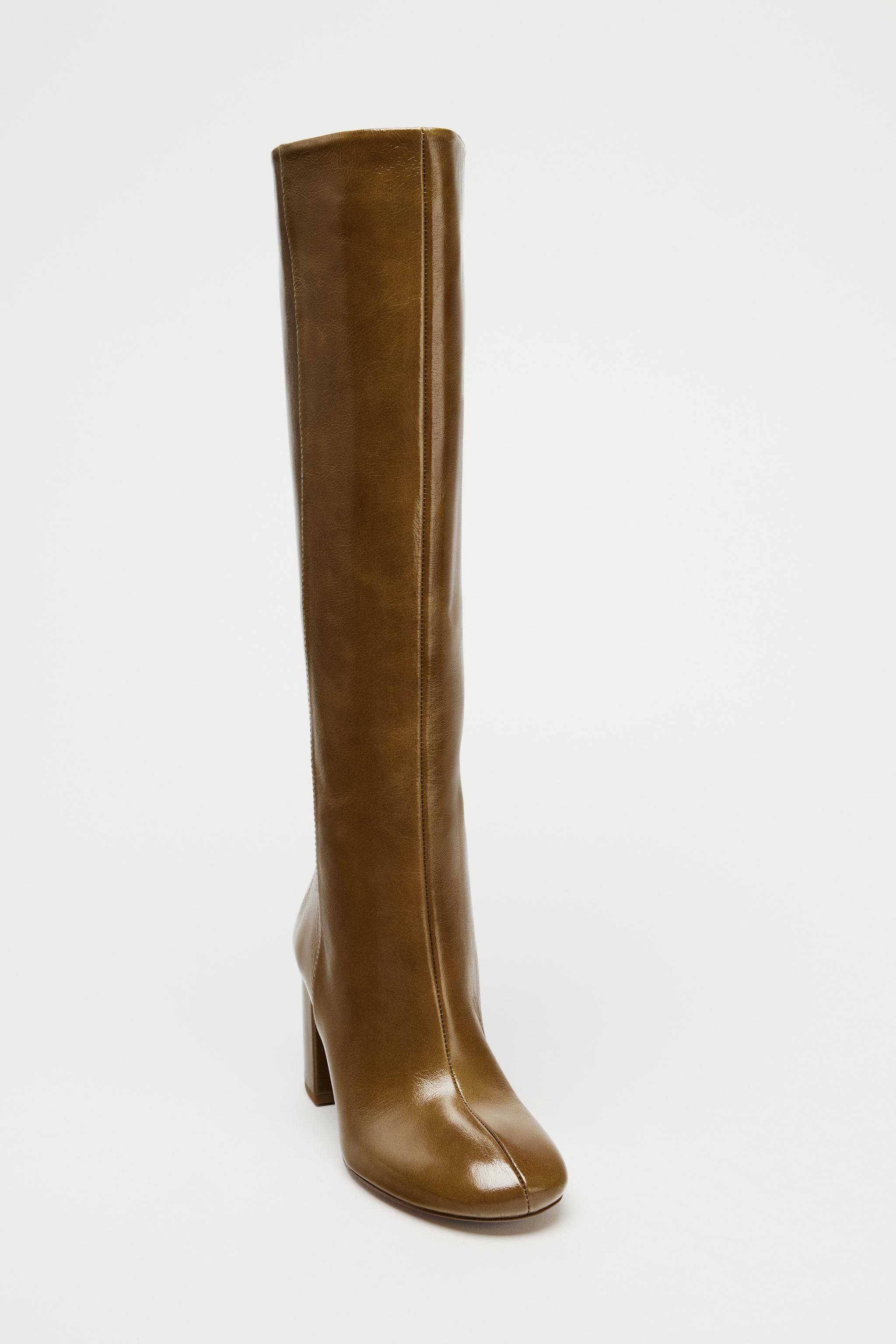 LEATHER BLOCK HEELED BOOTS Product Image