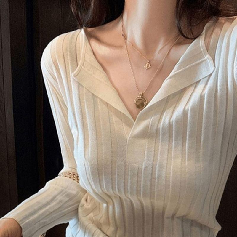 Long-Sleeve V-Neck Ribbed Knit Top Product Image