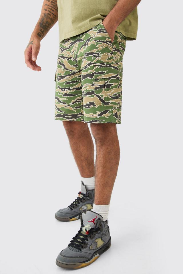 Camo Fixed Waist Relaxed Cargo Shorts | boohooMAN USA Product Image