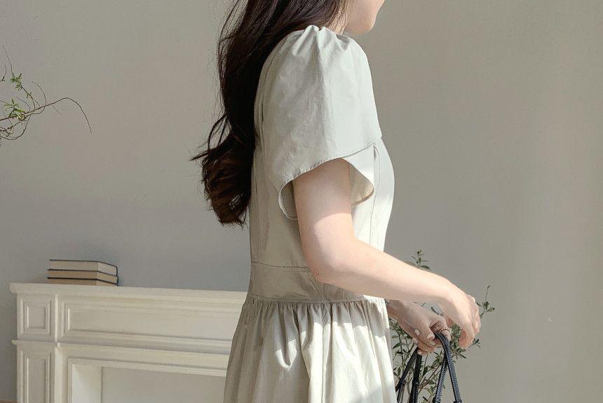 Short-Sleeve Crew Neck Plain Midi A-Line Dress Product Image