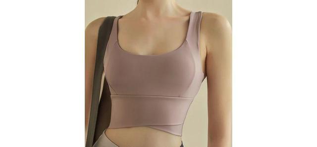 Scoop-Neck Plain Crop Sports Tank Top Product Image