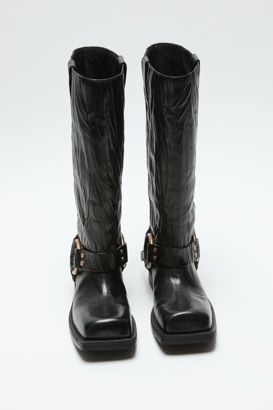 Leather buckle boots Product Image