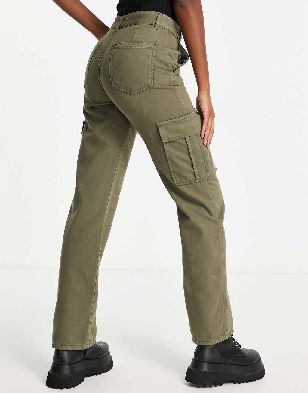 Stradivarius STR straight leg cargo pants in khaki Product Image