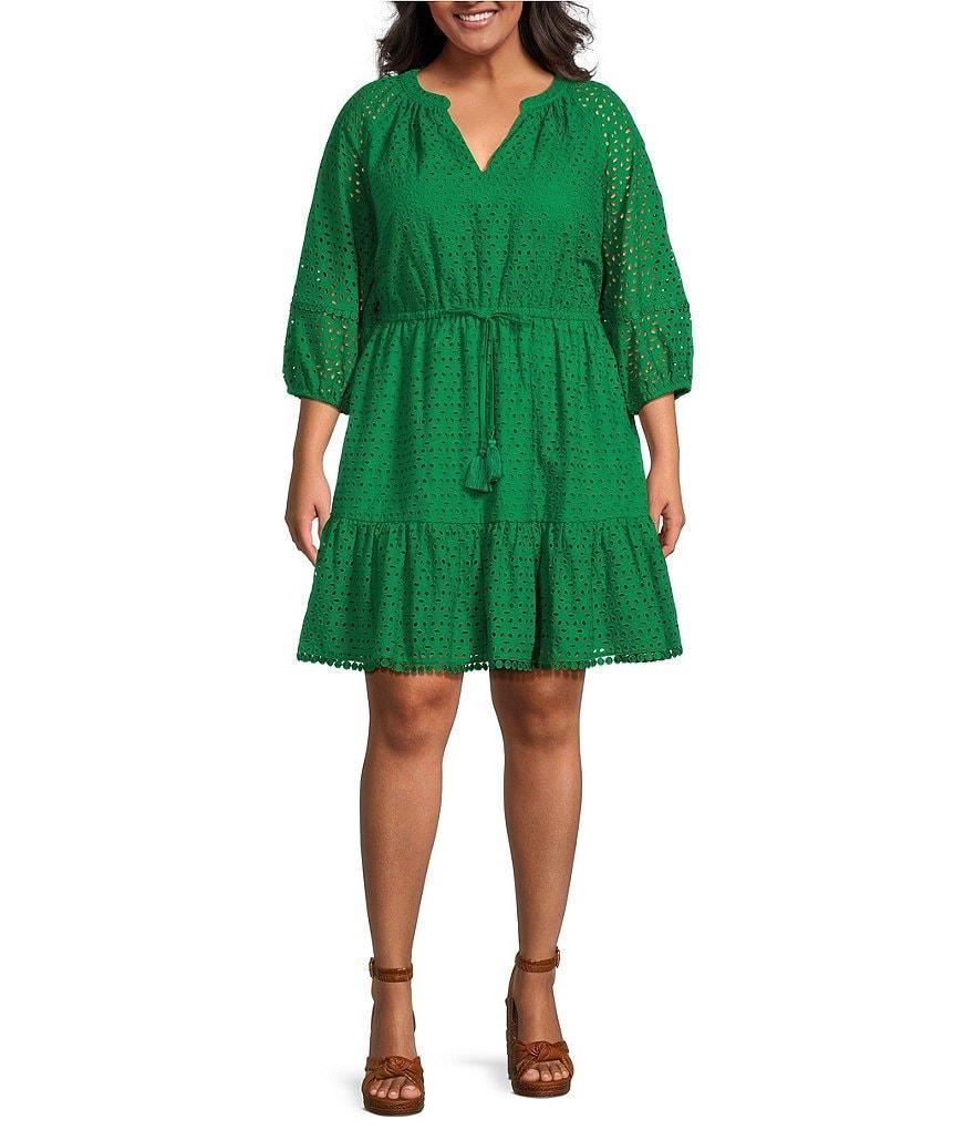 Vince Camuto Plus Size V-Neck 3/4 Sleeve Cinched Tassel Tie Waist Pocketed Fit and Flare Dress Product Image